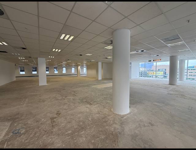 1,976M² OFFICE TO LET IN SANDTON CENTRAL
